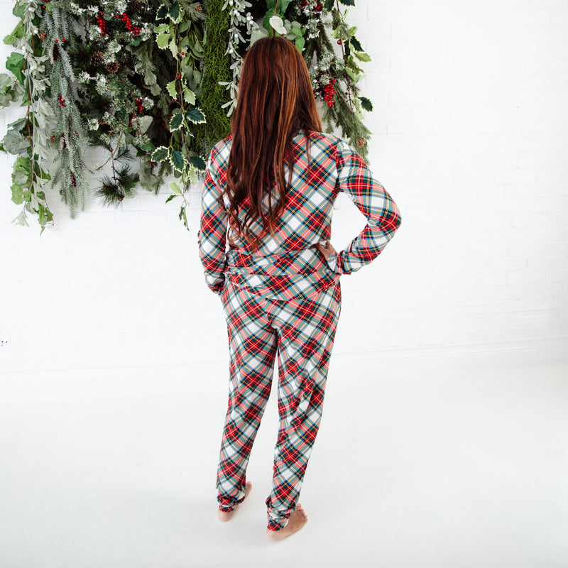 Prancer's Plaid Women's Long Sleeve Loungewear