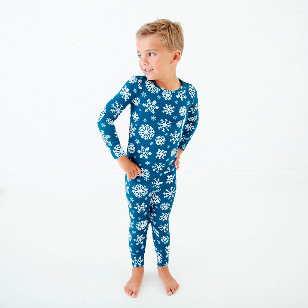 Little sleepies 2024 snowflake 3T 2pc pjs